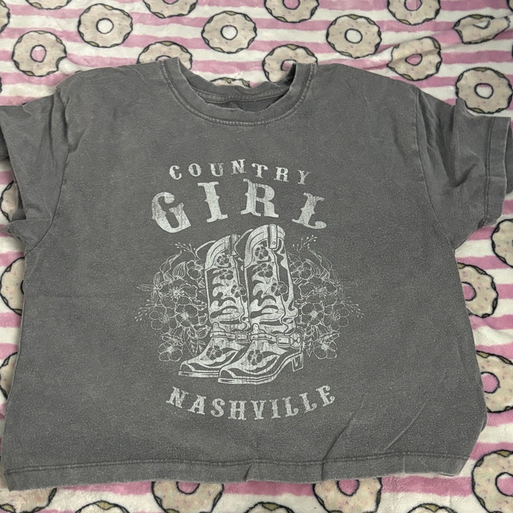 Gray Country juniors Graphic Crop Top